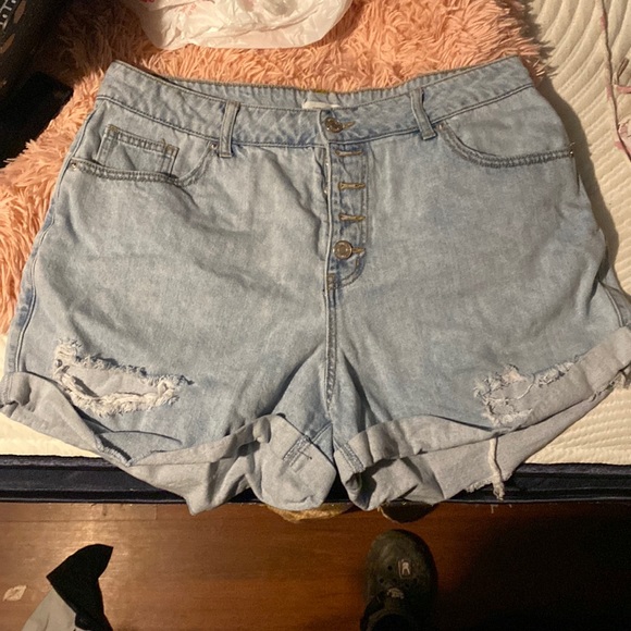 Rips shorts - Picture 1 of 2